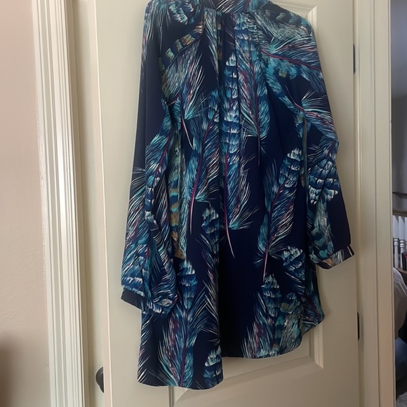 Buddy love blue feather tunic size medium - Picture 9 of 14